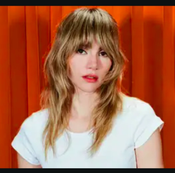 Suki Waterhouse: The Loveland Tour