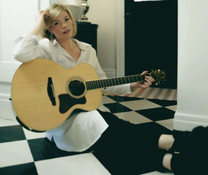 An Evening with Liz Longley
