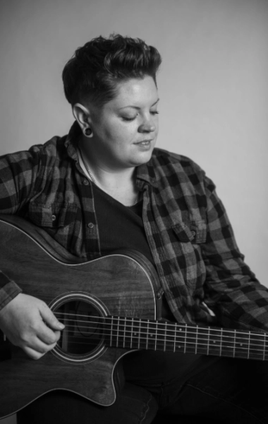 Live at The Bark Bar: illoh