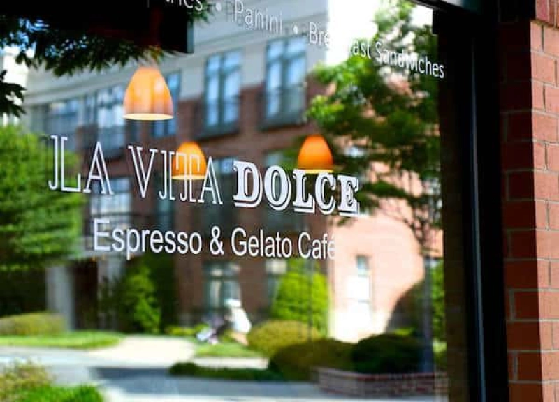 Wine Down Wednesday at La Vita Dolce