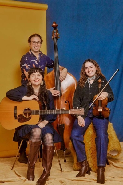 Thursday Night Music Club: Rachel Sumner and Traveling Light