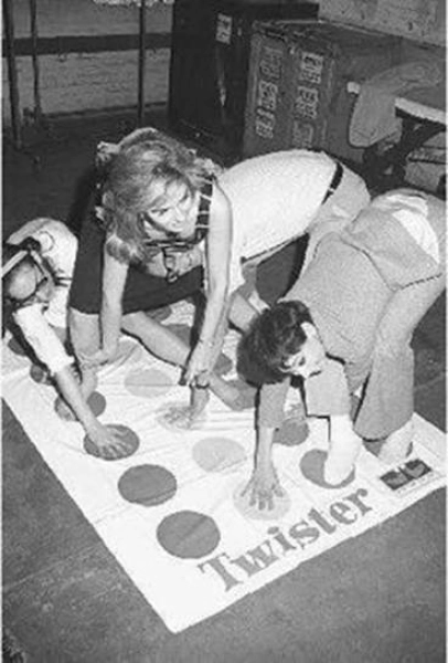 Singles Twister Night at Bitter Social