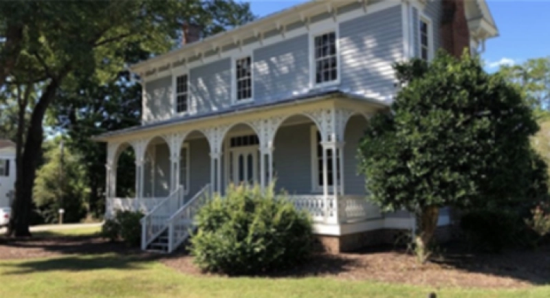 A Brush of History: Painting at the Pugh House