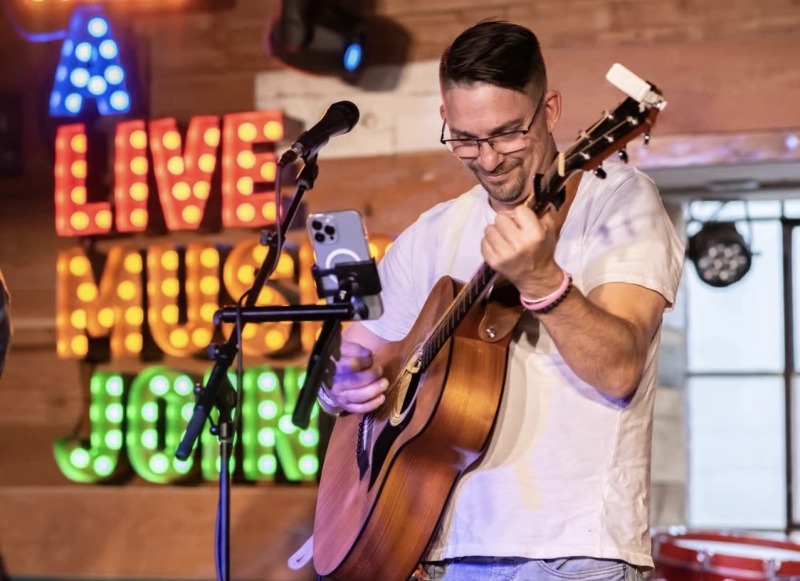 Sterling Scott Live Performance