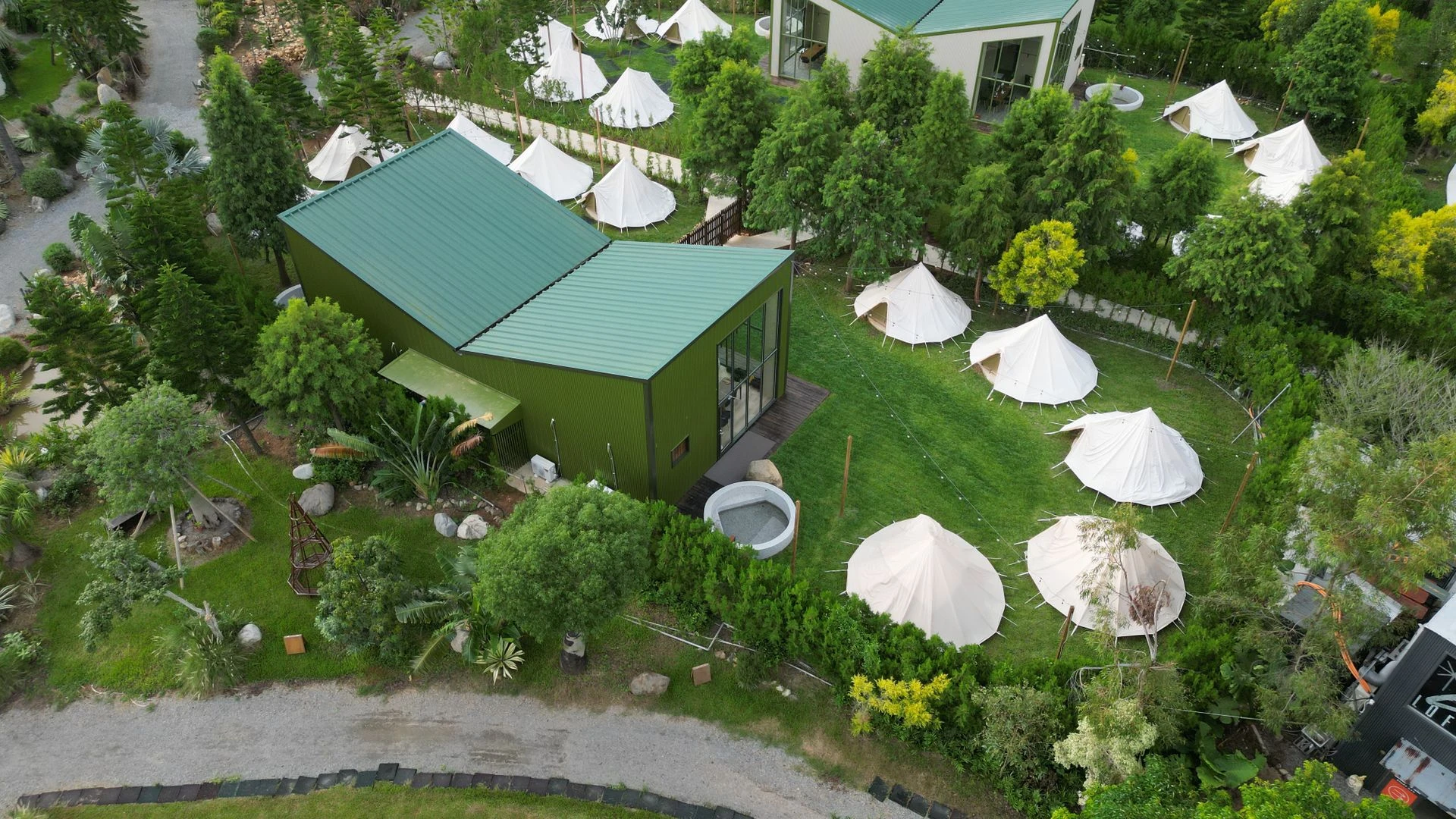 Glamping & yurt camping in North Carolina