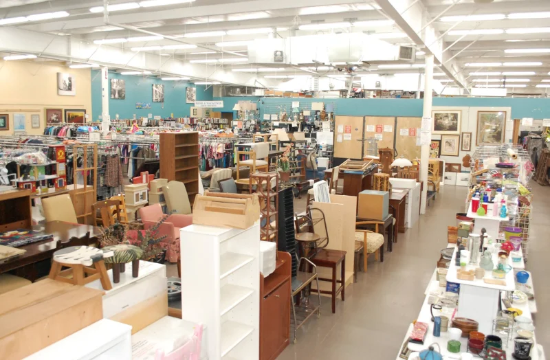 Retails Thrift Shop